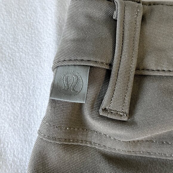 Lululemon Men's ABC Slim Warpstreme Pants Slim Style Size 32, Tagged 31 NWOT - Picture 11 of 16